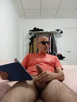EmilioTaladdro online show from 05/17/26, 09:11