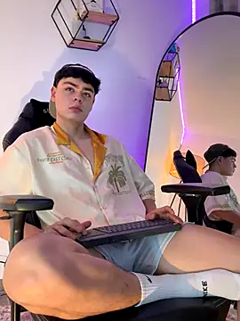 Snapshot of Im_Juaniito chatting on 09/12/25, 02:11 Im Juaniito online show from 09/12/25, 02:11