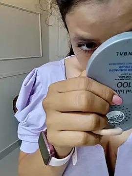 ArielBlossom    online show from 09/25/25, 11:03