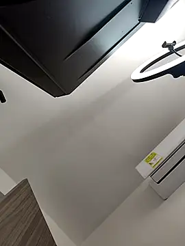 ArielBlossom    online show from 10/11/25, 11:20