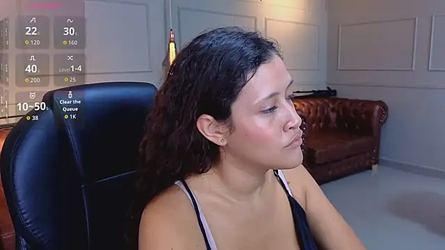 ArielBlossom    online show from 02/08/26, 11:57