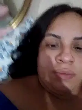 luablancax2021 online show from 10/10/25, 03:11