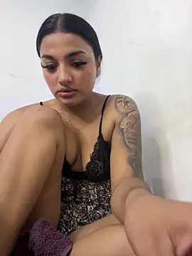 Teens latin19 online show from 11/28/25, 02:53