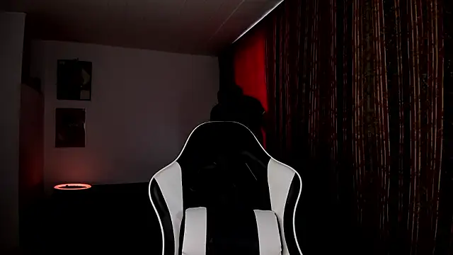 guynextdo0r online show from 03/10/26, 07:19