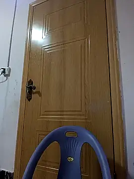 Snapshot of luy-xinh02 chatting on 10/07/25, 02:47 luy-xinh02 online show from 10/07/25, 02:47