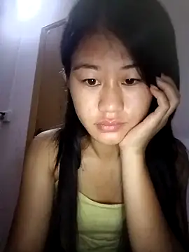 Snapshot of luy-xinh02 chatting on 10/08/25, 09:56 luy-xinh02 online show from 10/08/25, 09:56