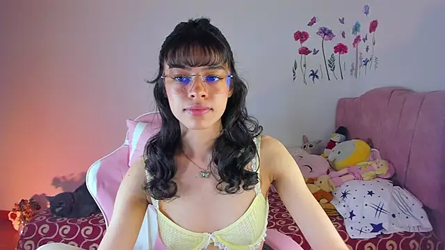 maddy parker   online show from 07/22/26, 01:19
