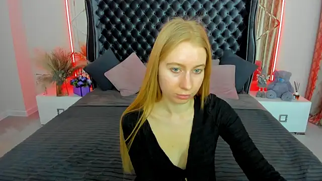 Alina Blonde online show from 04/25/26, 01:41