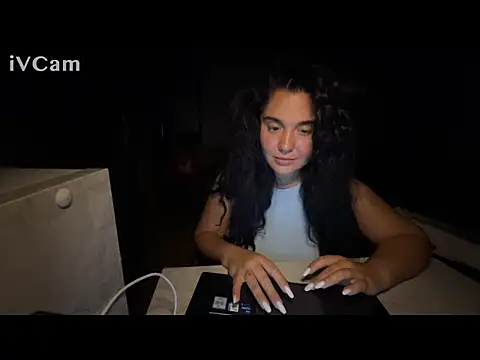 Snapshot of Aveliia chatting on 07/19/26, 09:18 Aveliia online show from 07/19/26, 09:18