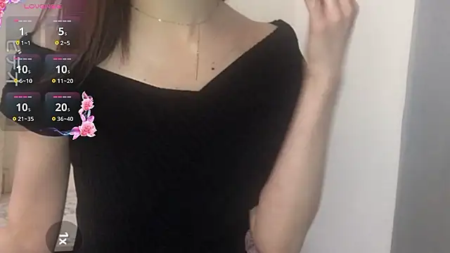 Snapshot of mari_maria chatting on 10/24/25, 05:42 mari maria online show from 10/24/25, 05:42