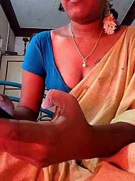 Snapshot of Tamil_Kavitha chatting on 05/04/26, 12:12 Tamil Kavitha online show from 05/04/26, 12:12