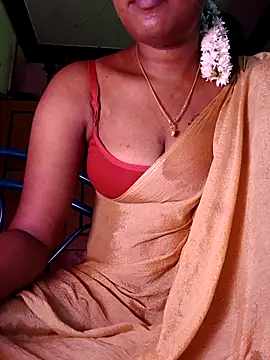 Snapshot of Tamil_Kavitha chatting on 05/11/26, 05:13 Tamil Kavitha online show from 05/11/26, 05:13