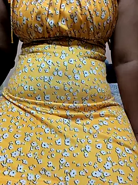 preethi-lovely online show from 11/26/25, 04:57