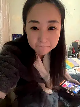 Snapshot of xiuchun100 chatting on 11/19/25, 10:26 xiuchun100 online show from 11/19/25, 10:26
