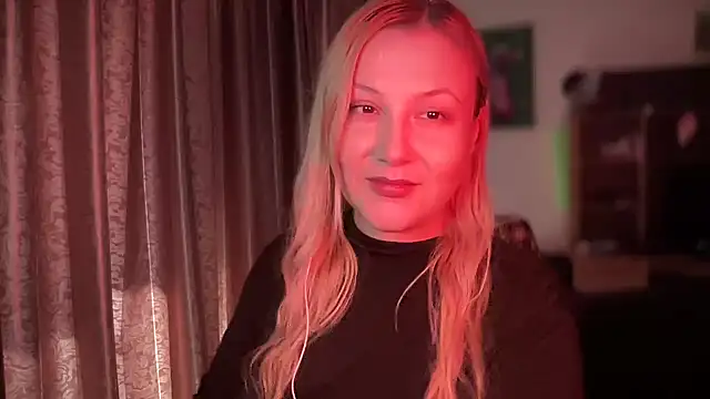 BikiHellena online show from 11/12/25, 09:42