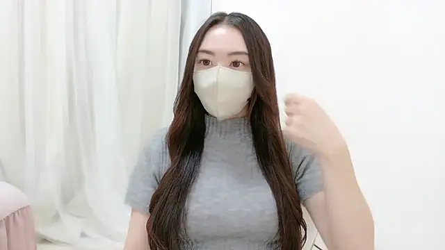 Snapshot of _Mia_land_ chatting on 10/13/25, 01:22  Mia land  online show from 10/13/25, 01:22