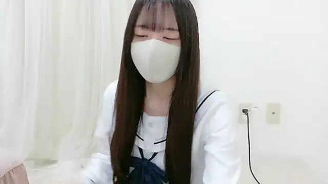 Snapshot of _Mia_land_ chatting on 10/29/25, 01:13  Mia land  online show from 10/29/25, 01:13