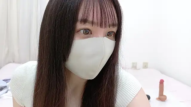  Mia land  online show from 03/25/26, 01:06