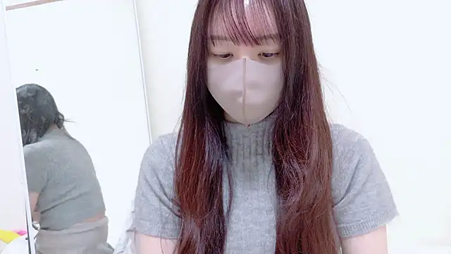  Mia land  online show from 03/31/26, 03:01