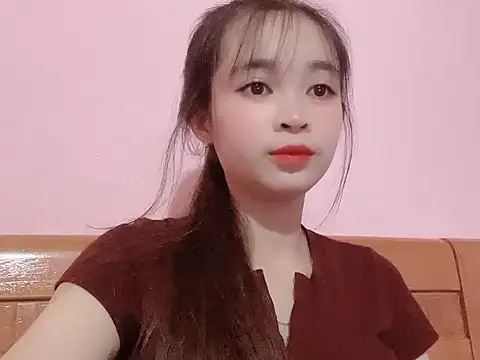 Snapshot of Suna7383 chatting on 10/10/25, 04:50 Suna7383 online show from 10/10/25, 04:50