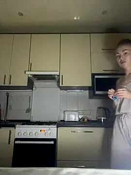 MartaLuna  online show from 11/24/25, 07:57