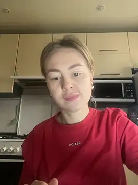 MartaLuna  online show from 11/28/25, 11:57