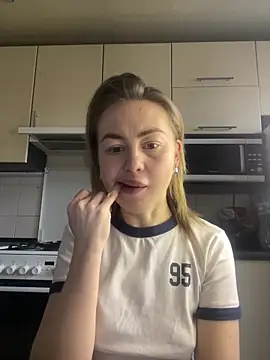 MartaLuna  online show from 02/25/26, 10:47