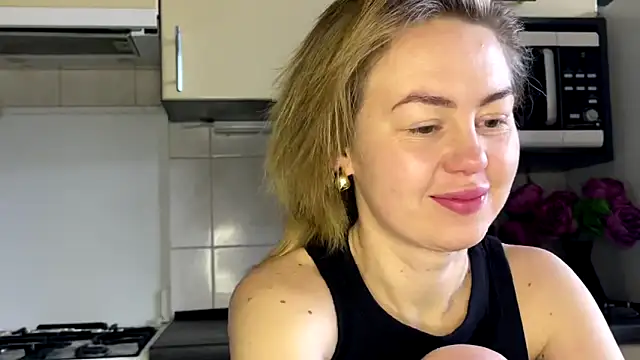 MartaLuna  online show from 03/06/26, 09:06