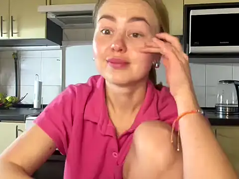 MartaLuna  online show from 03/31/26, 08:09