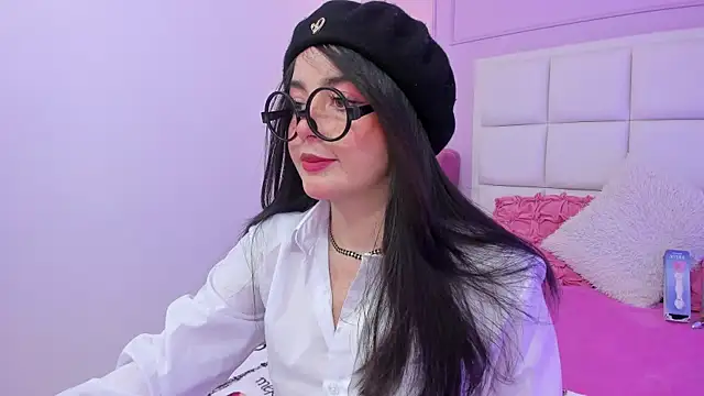 Ashleypetit online show from 02/06/26, 12:19