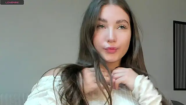 KristynSchwerin online show from 10/15/25, 01:22