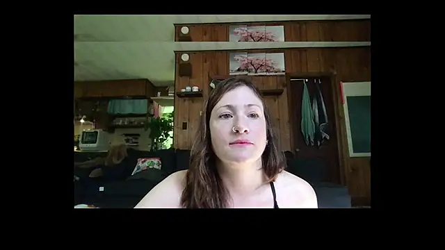 Snapshot of desirex2025 chatting on 09/18/25, 04:09 desirex2025 online show from 09/18/25, 04:09