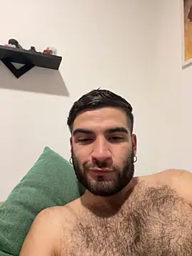 Snapshot of juan_hairy chatting on 09/19/25, 03:08 juan hairy online show from 09/19/25, 03:08