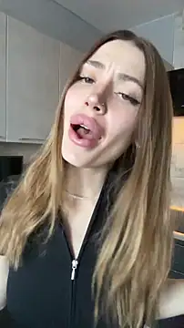 Elizabeth Tay online show from 02/12/26, 09:48