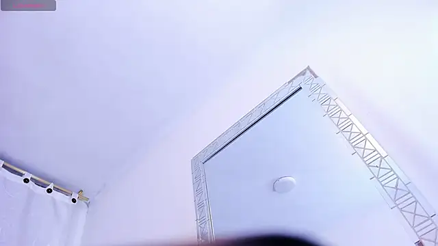 miajhonsonx online show from 04/15/26, 07:58