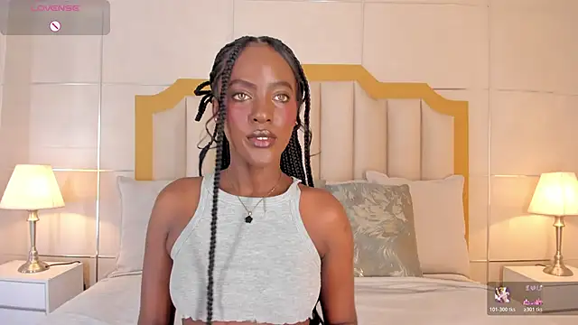 DakotaWangi online show from 11/17/25, 03:23