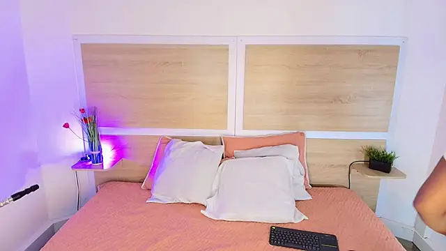 ValeryCortezm online show from 09/30/25, 11:48