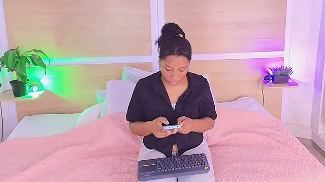 ValeryCortezm online show from 02/05/26, 01:05