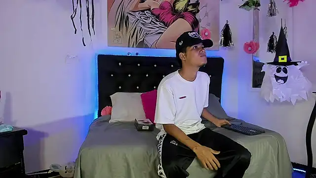 xxKamadevaxx online show from 10/23/25, 12:26