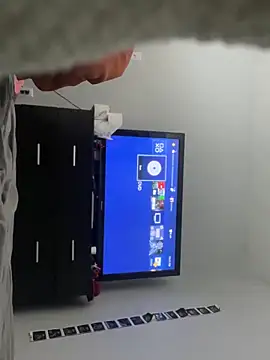 Snapshot of squirtmedaddy chatting on 10/19/25, 02:12 squirtmedaddy online show from 10/19/25, 02:12