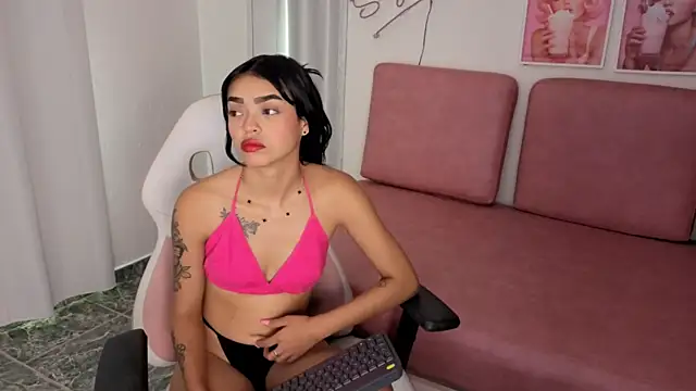 Emmy sexygirl online show from 09/22/25, 12:40