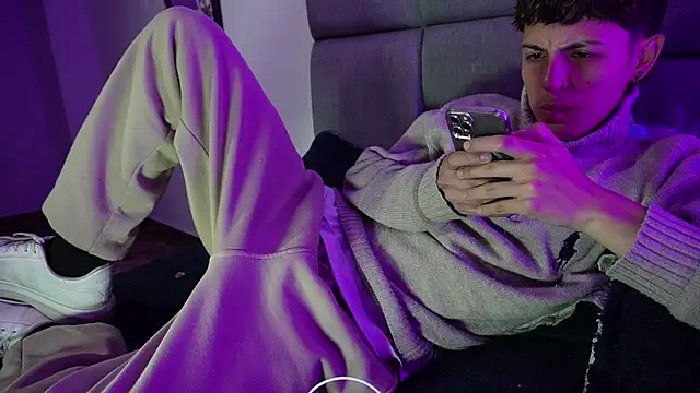 NaytonFreeman online show from 01/18/26, 03:21