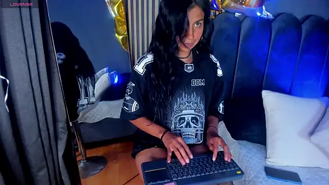 Snapshot of Keila_Fg chatting on 09/29/25, 07:40 Keila Fg online show from 09/29/25, 07:40