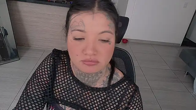 Unatatuada online show from 11/04/25, 07:35