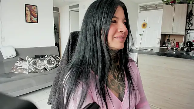 Unatatuada online show from 04/13/26, 08:36