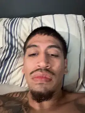 busnfatnutsLildee online show from 10/30/25, 07:54