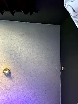 busnfatnutsLildee online show from 11/26/25, 09:49