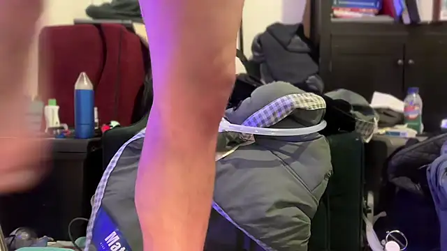 jasoncali305 online show from 04/20/26, 06:16