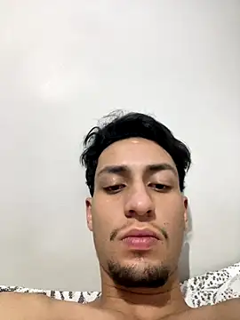 7Novinho online show from 10/15/25, 02:55