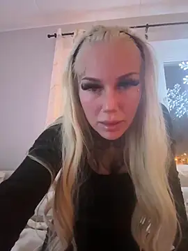 paulinaalatalo online show from 12/18/25, 08:04